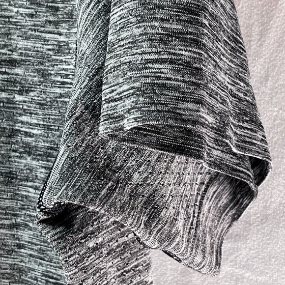 LULULEMON Mens Metal Vent Tech/Short Sleeve Lt Gray‎ Shirt Size M EUC - Picture 7 of 8